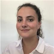 Ancienne élève de classe prépa littéraire. Donne des cours particuliers d’anglais et histoire/ géographie